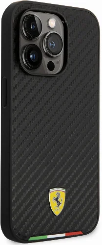 Apple iPhone 14 Pro Max (6.7) Kılıf Ferrari Magsafe Şarj Özellikli Karbon İtalyan Bayrak Dizayn Kapak - Siyah