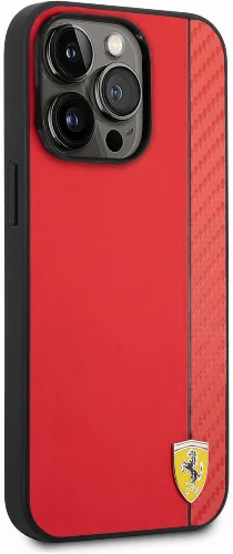 Apple iPhone 14 Pro Max (6.7) Kılıf Ferrari Magsafe Şarj Özellikli PU Deri Karbon Şeritli Dizayn Kapak - Kırmızı