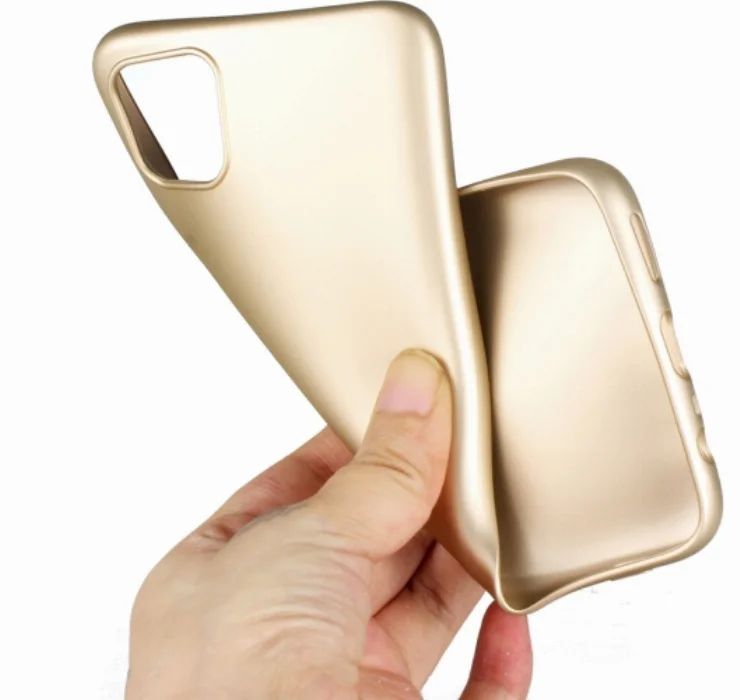 Realme C11 Kılıf İnce Mat Esnek Silikon - Gold