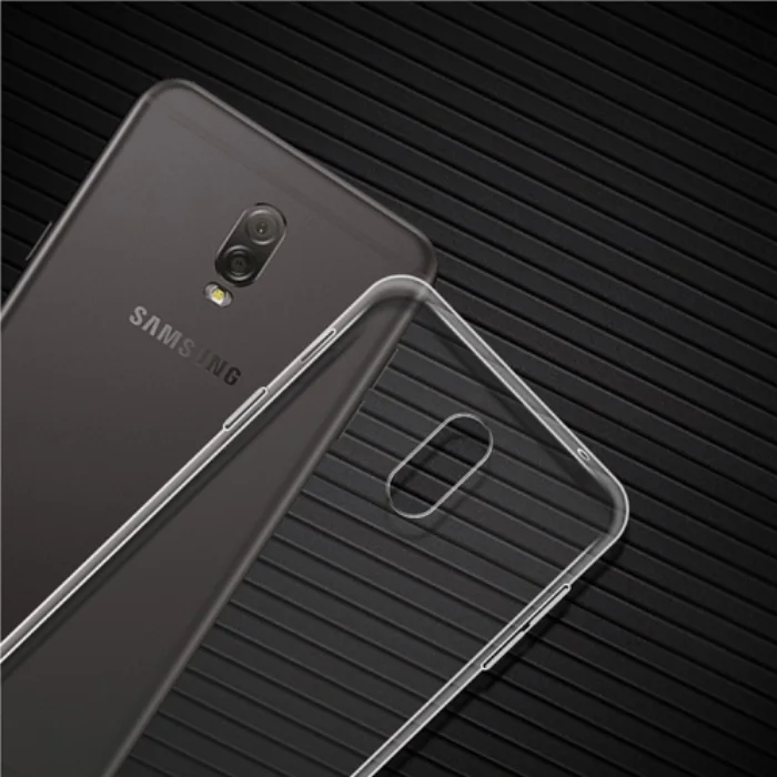 Samsung Galaxy C8 Kılıf Ultra İnce Kaliteli Esnek Silikon 0.2mm - Şeffaf
