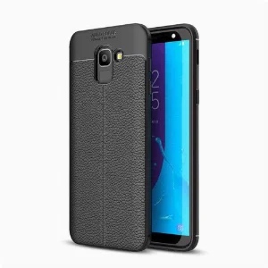 Samsung Galaxy J6 2018 Kılıf Deri Görünümlü Parmak İzi Bırakmaz Niss Silikon - Siyah